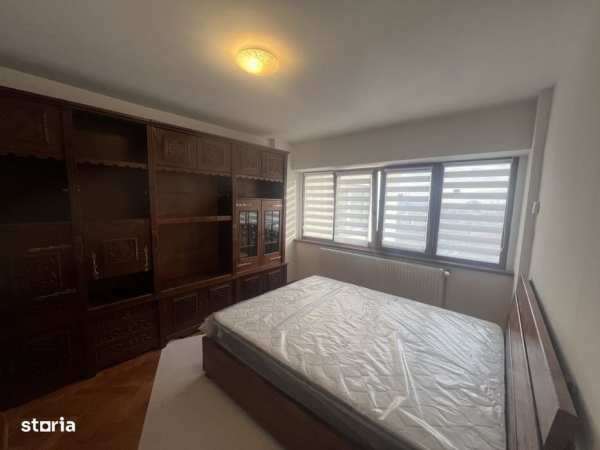 Garsoniera spatioasa, Ultracentral