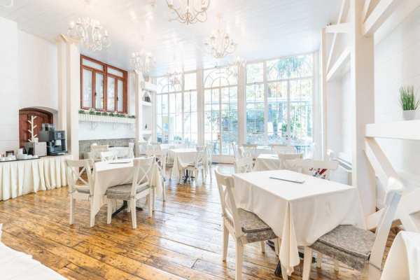 Restaurant de închiriat – Sinaia, zona Centru - spațiu operațional