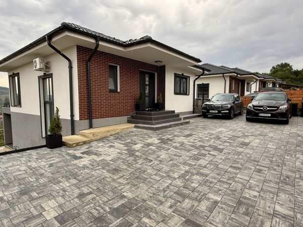 Casa Corunca cartier Panorama Residence