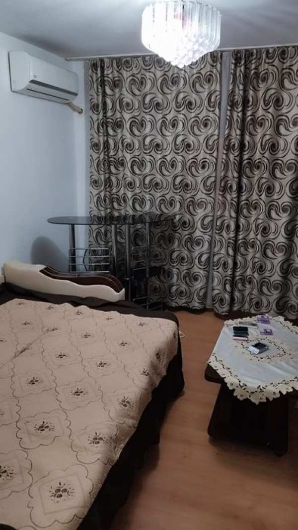 Garsoniera de vânzare 18000 euro negociabil