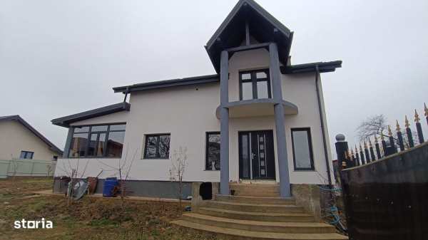 Vila Cu 4 Dormitoare Magura