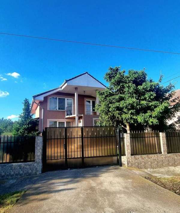 Casa la cheie, sat Mihai Bravu, Bihor