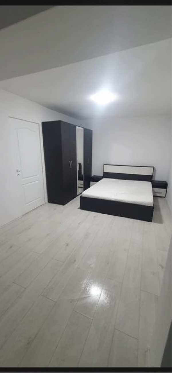 Garsoniera inchiriat