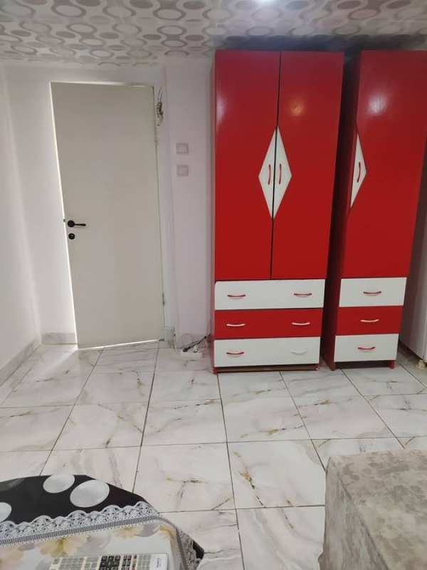 Inchiriez garsoniera Adjud