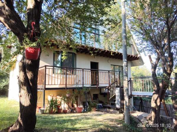 Vila de vis - Sat Catolic - refugiu natural