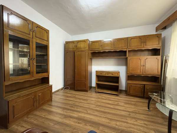 Inchiriez garsoniera Beius