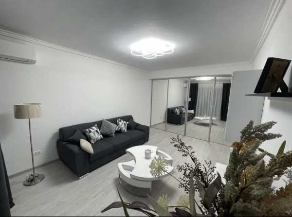 Inchiriez apartament 2 camere Exigent Plaza Rezidence Faza 4
