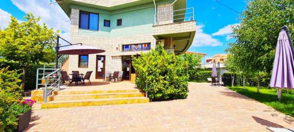 Închiriere pensiune extrasezon – Mamaia Nord