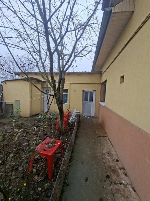 Inchiriez garsoniera afumati ilfov