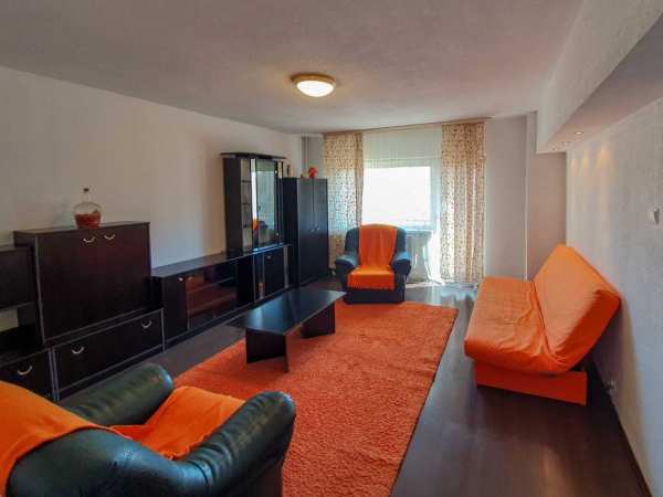 Apartament mare și luminos str.Crângului