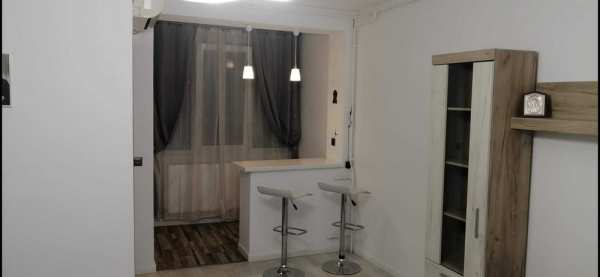 Particular Inchiriez Garsoniera zona Berceni mall Grande Arena