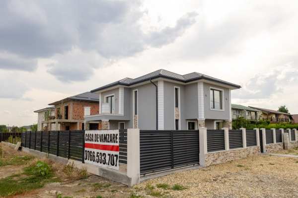 Casa Buftea- Crevedia-Darza P+1E+Pod