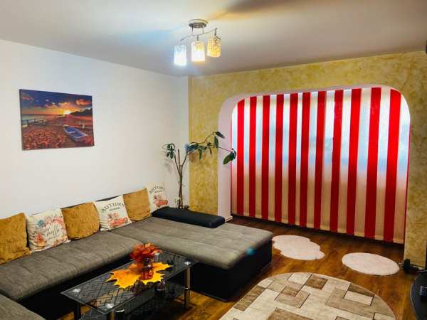 Apartament 3 camere decomandat