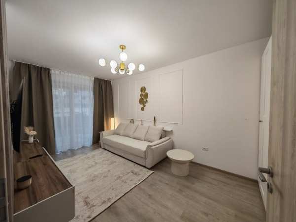 Proprietar / 2 Camere Modern • Totul Nou • Încălzire Pardoseală • Metr