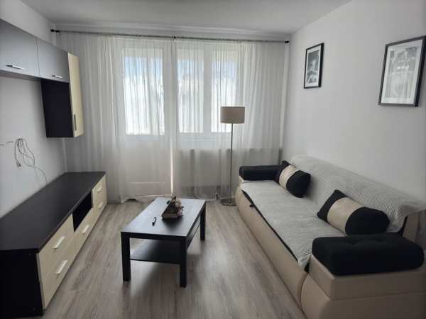 Vand Apartament 2 camere-zona Rotunda-Campulung.Mobilat si utilat.