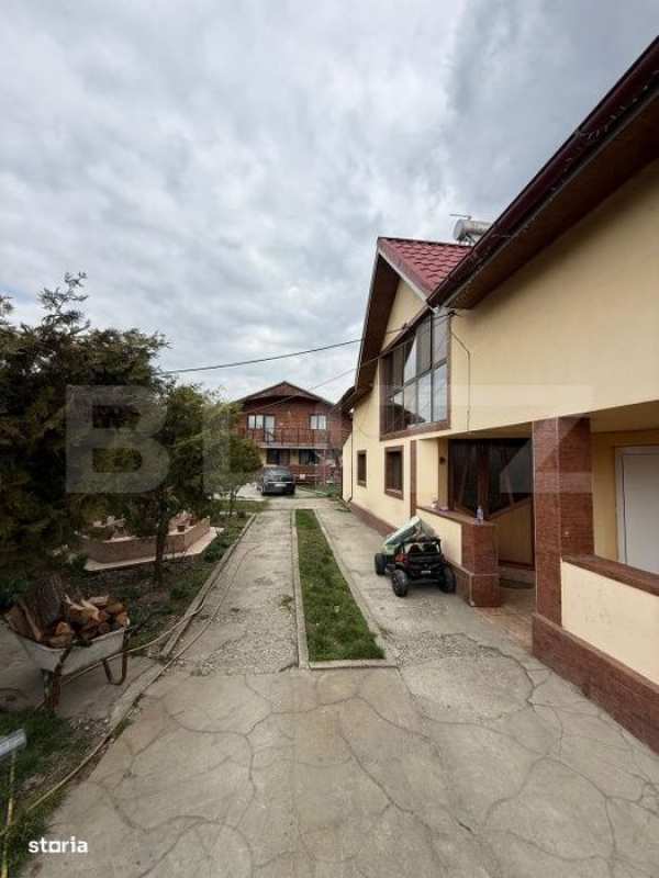 Casa de vanzare, la 11 km de Targu Jiu