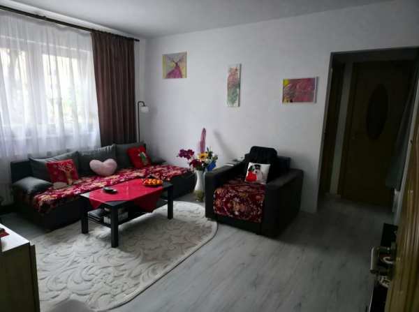 Particular,  închiriez apartament cu 2 camere