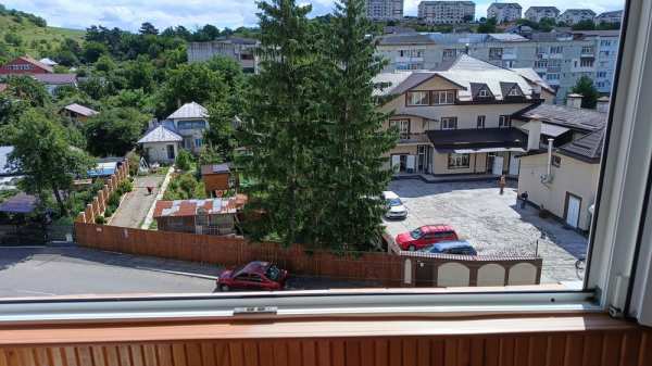 Vand apartament 3 camere, Piatra Neamt, zona Dărmănești