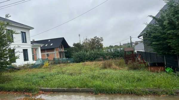 Teren de vânzare în Ipotești, Suceava 530 mp