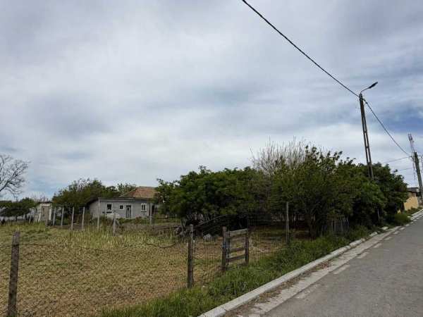 Teren CENTRAL Corbu, 633 mp, 31 m deschidere, toate utilitatile, ideal casa/vila