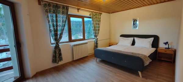 Casa 8 cam inchiriat Revelion