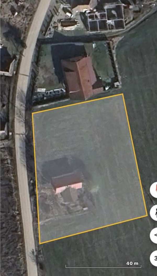 Casă de locuit în Stejeriș cu teren intravilan de 3500 metri pătrați!