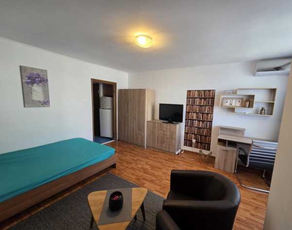 Garsoniera de inchiriat in Manastur, str Bucegi, complex BIG