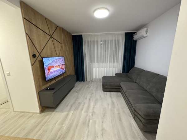 Inchiriez apartament 2 camere Hils Pallady cu parcare acoperita