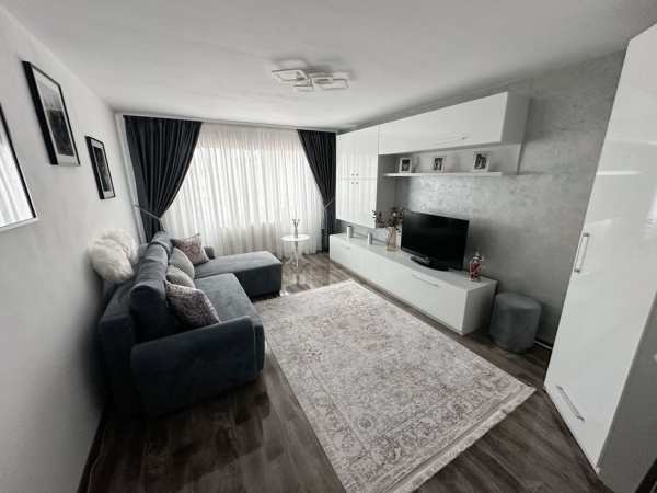 Apartament 2 camere decomandate