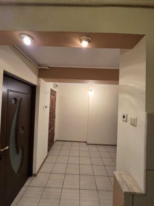 Vând apartament direct proprietar