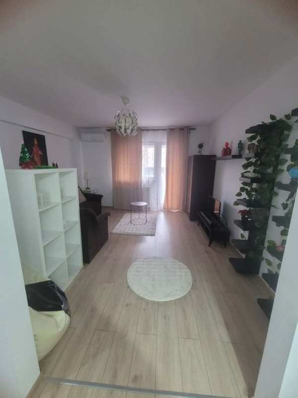 Propietar, ofer spre închiriere apartament cu 2 camere la PARTER , Mob