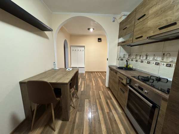 Inchiriez apartament 2 camere