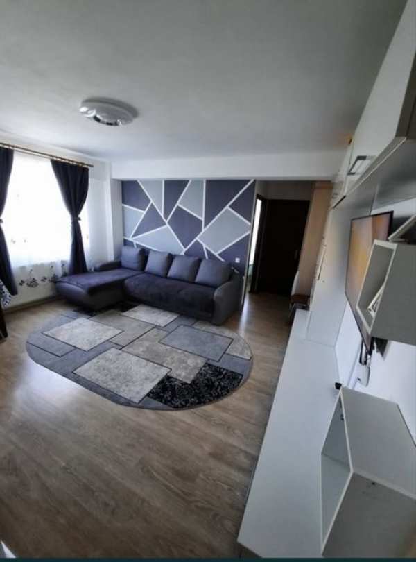 Apartament 2 camere de inchiriat.