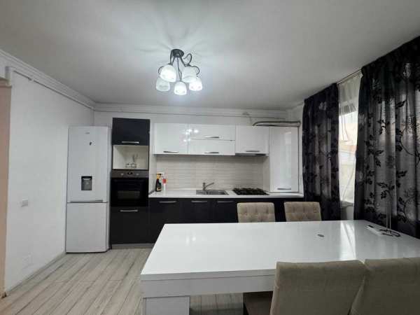 PF dau in chirie apartament cu 3 camere in zona Buna Ziua