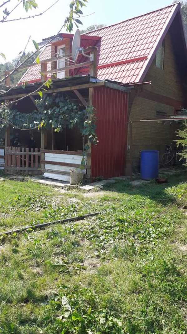 casă  teren  2800 mp Poiana Sărată