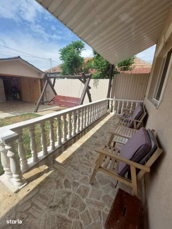 Calea Clujului- Chirie Casă modernă, curte amenajată