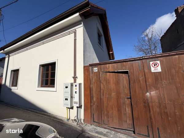 Casa de inchiriat semicentral ideal birou / sediu firma/ locuit