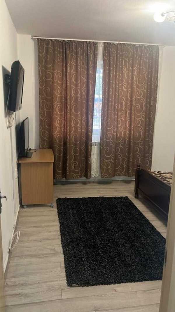 Inchiriez garsoniera, mobilata si utilata in Petrosani, zona Unirii