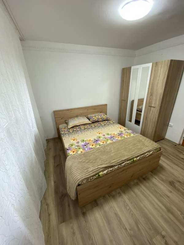 PROPRIETAR Inchiriez apartament 2 camere