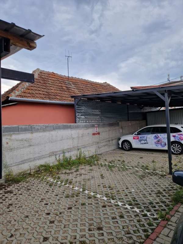 Vand loc de parcare str.Nojoridului