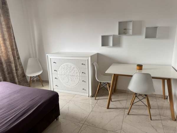 Inchiriez garsoniera in Tecuci, str. Bradului 750 lei/luna