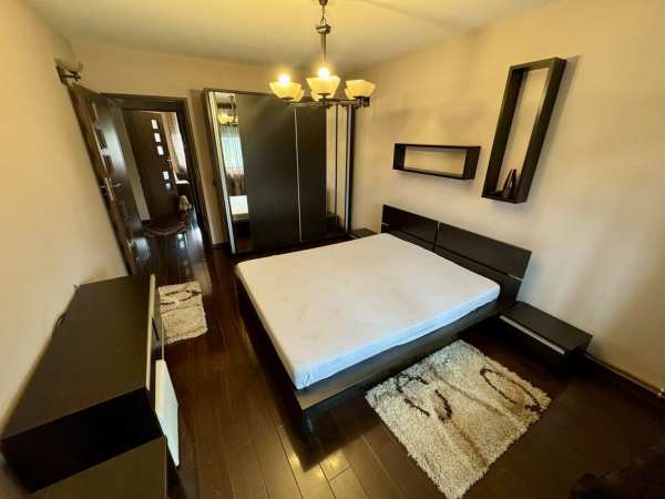 Vând Apartament cu 4 camere, Complet Mobilat Si Utilat