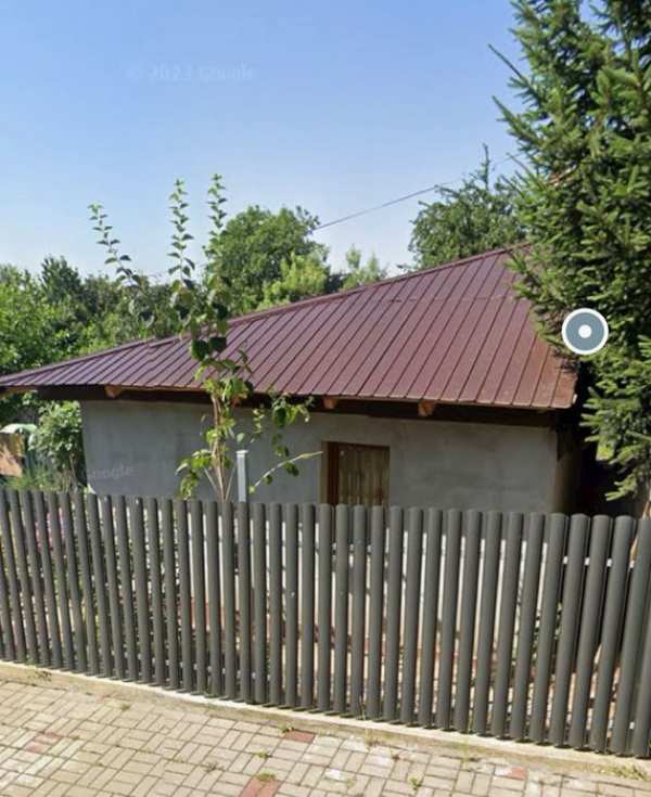 De închiriat spațiu modest – cameră cu baie și bucătărie