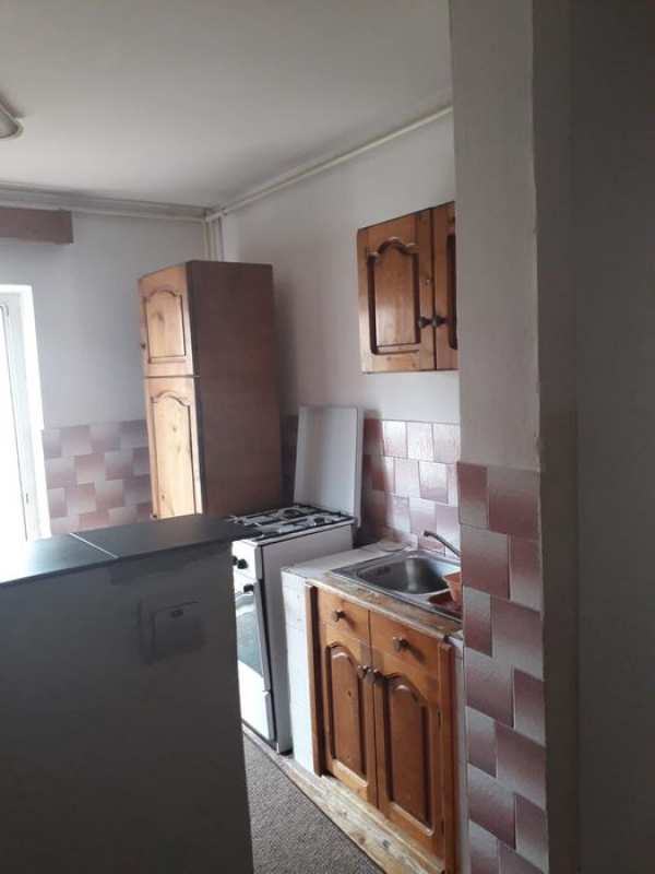 Închiriez apartament cu 2 camere in Alba Iulia