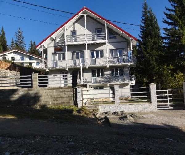 Vila de inchiriat pentru Revelion in Ranca