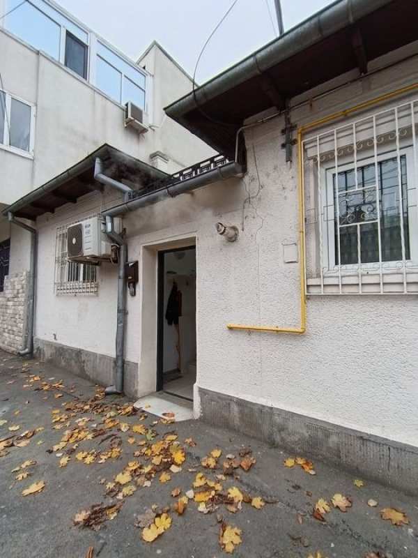 Vanzare casa pentru cabinete și birouri