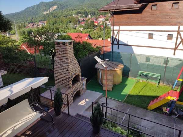 Vila de inchiriat in Busteni cu Ciubar de la 1300 Roni pe noapte.