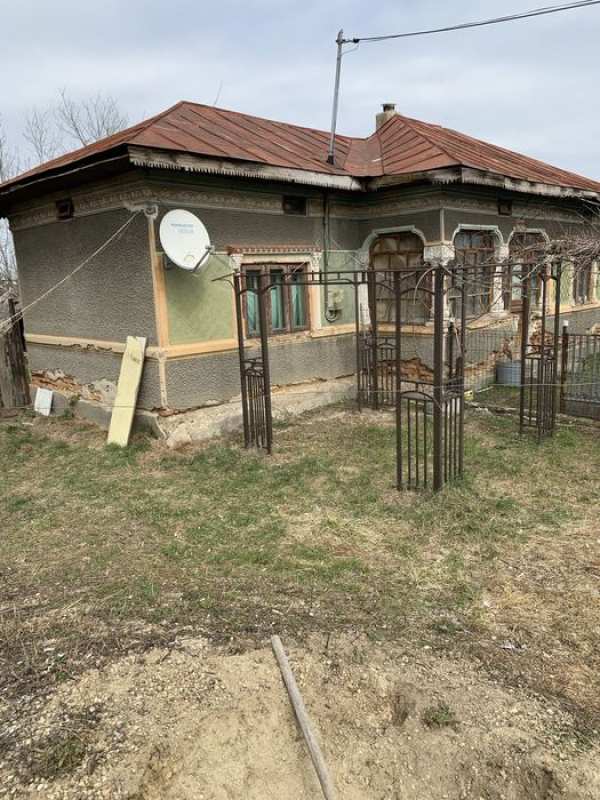 Proprietar inchiriez Casa cu 2500 mp curte si gradina langa Bucuresti