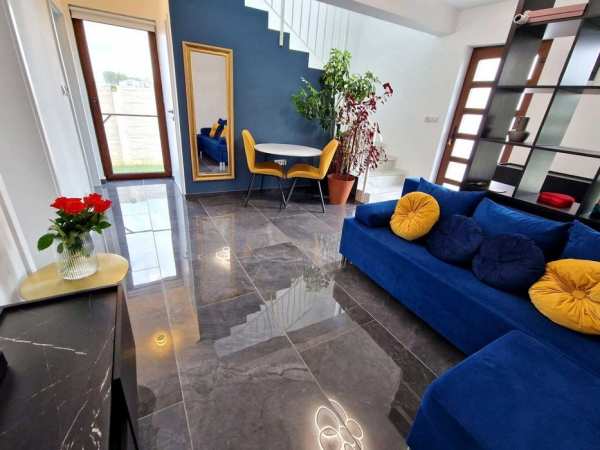 Proprietar vand duplex modern, mobilat complet, curte + terasa Giroc, Calea Urseni