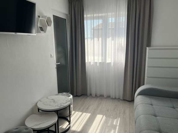 Proprietar inchiriez garsoniera confort unu in localitatea Alba iulia